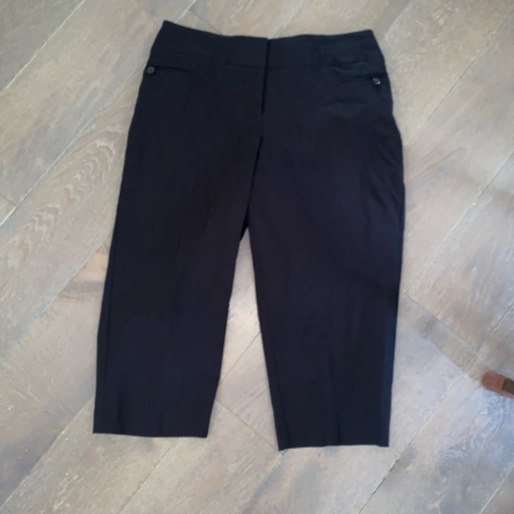 Lane Bryant Women's Black Wide-Leg Cropped Pants New - Picture 2 of 3